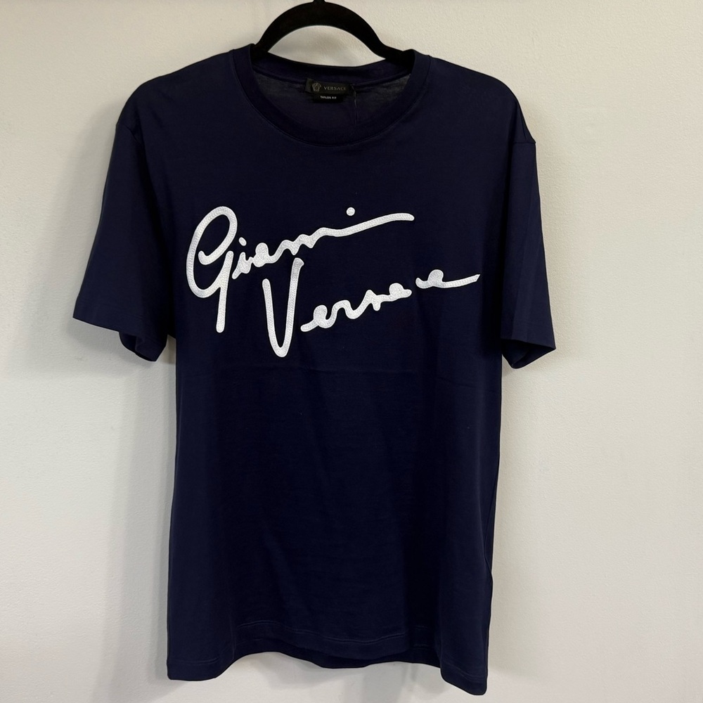 💙🤍 NWT! Versace Dark Blue Tee with White Logo
